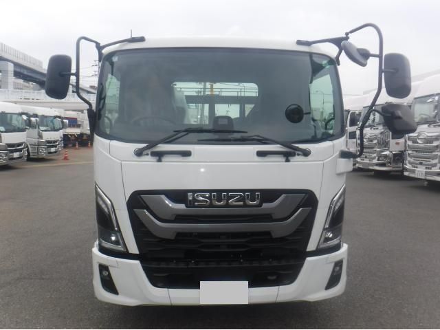 ISUZU FORWARD 2025