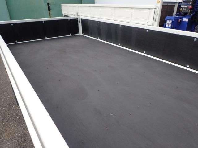 MITSUBISHI CANTER 2024