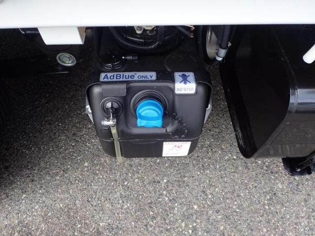 MITSUBISHI CANTER 2024