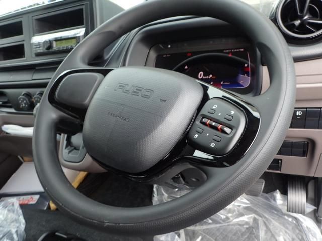 MITSUBISHI CANTER 2024