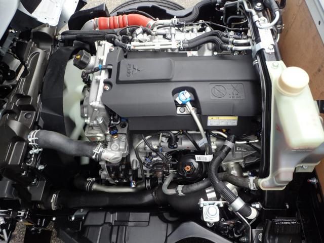 MITSUBISHI CANTER 2024