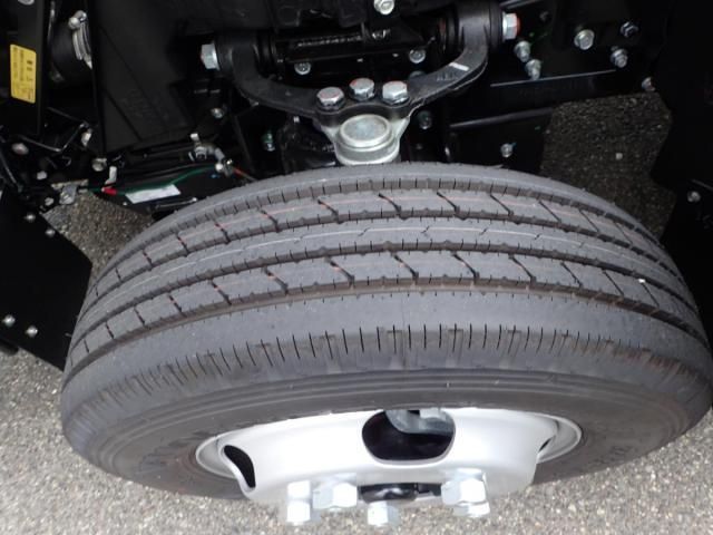 MITSUBISHI CANTER 2024