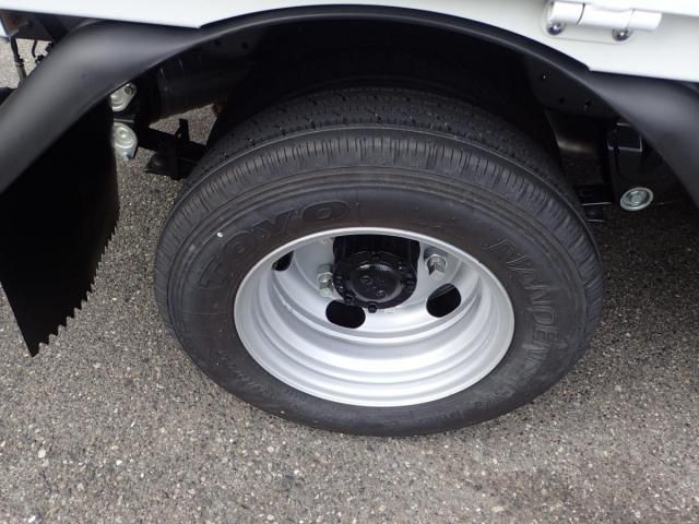 MITSUBISHI CANTER 2024