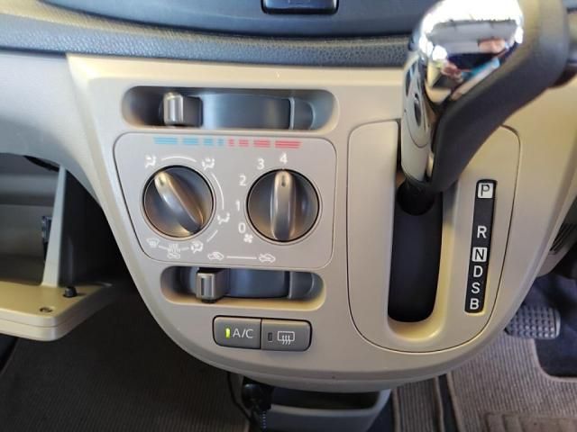 TOYOTA PIXIS EPOCH 2013