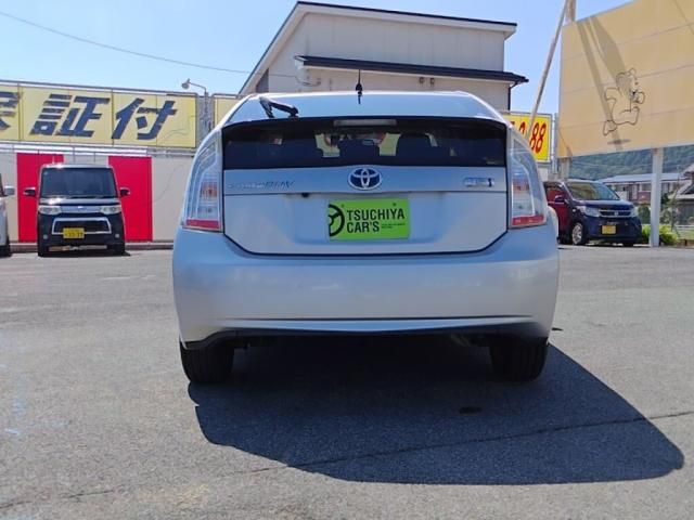 TOYOTA PRIUS PHV 2012