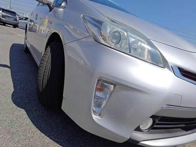 TOYOTA PRIUS PHV 2012