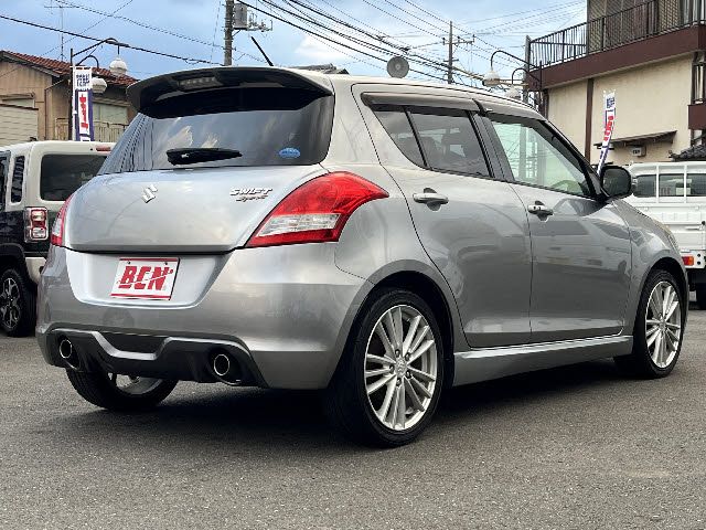 SUZUKI SWIFT 2012