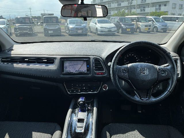 HONDA VEZEL HYBRID 2016
