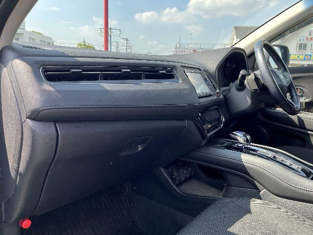 HONDA VEZEL HYBRID 2016