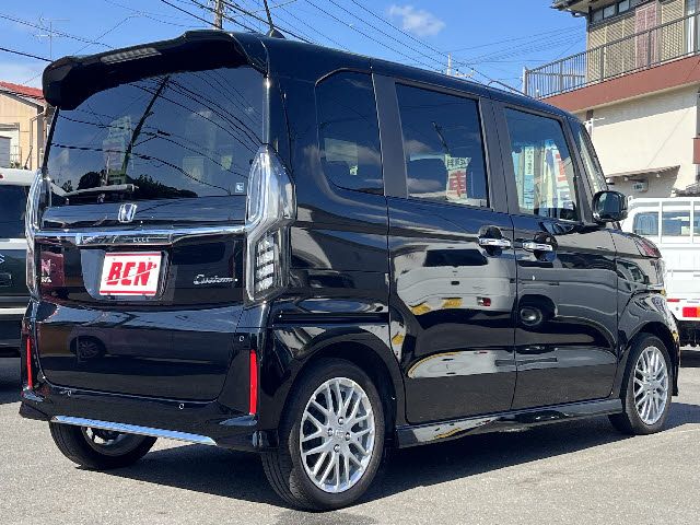 HONDA N BOX CUSTOM 2022