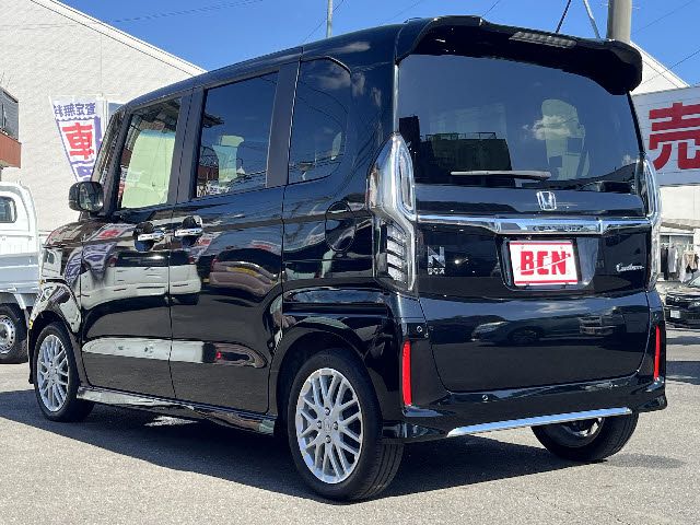 HONDA N BOX CUSTOM 2022