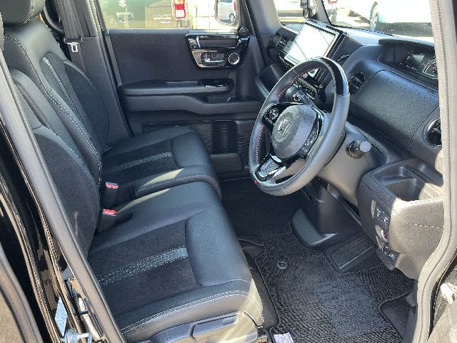 HONDA N BOX CUSTOM 2022