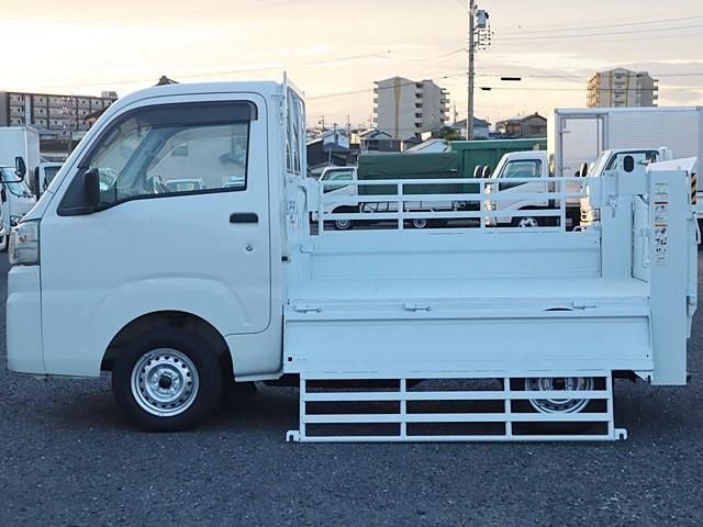 DAIHATSU HIJET truck 2015