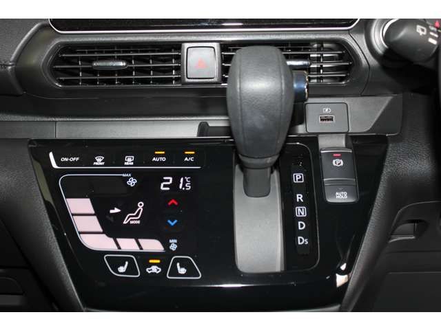 MITSUBISHI ek X 4WD 2024