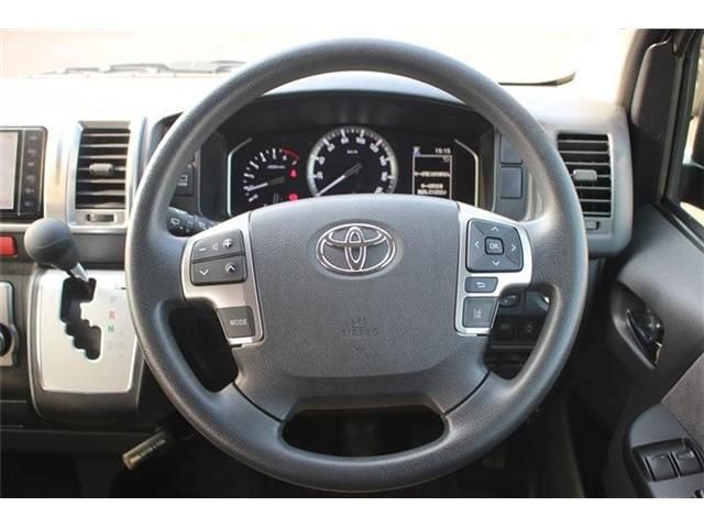 TOYOTA HIACE wagon 4WD 2022