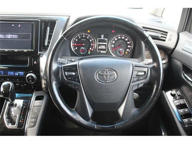 TOYOTA VELLFIRE 2016