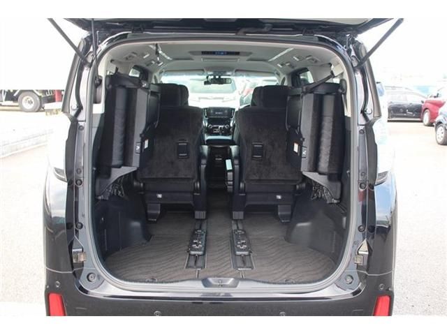 TOYOTA VELLFIRE 2016