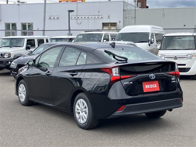 TOYOTA PRIUS 4WD 2020