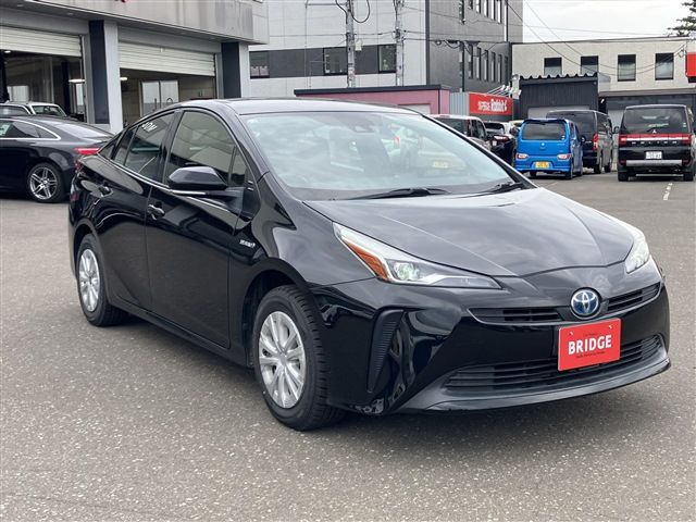 TOYOTA PRIUS 4WD 2020