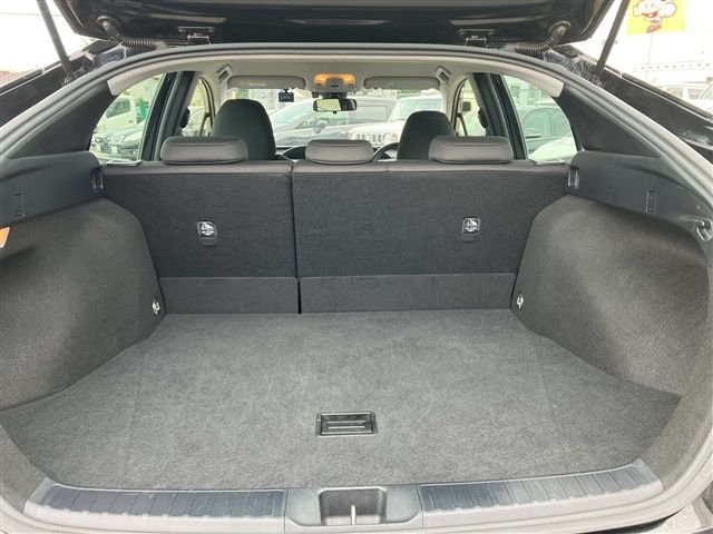 TOYOTA PRIUS 4WD 2020