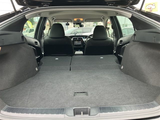 TOYOTA PRIUS 4WD 2020