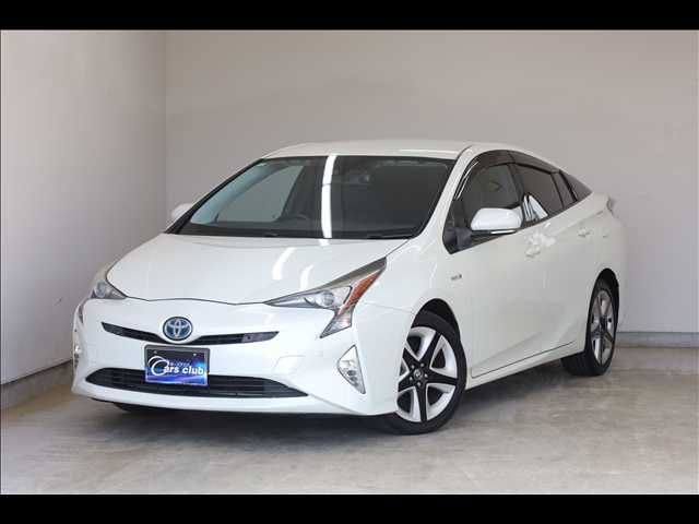 TOYOTA PRIUS 2016