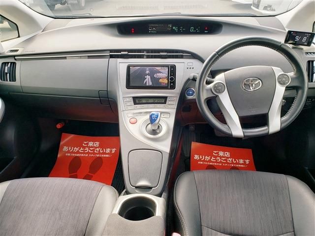 TOYOTA PRIUS 2012