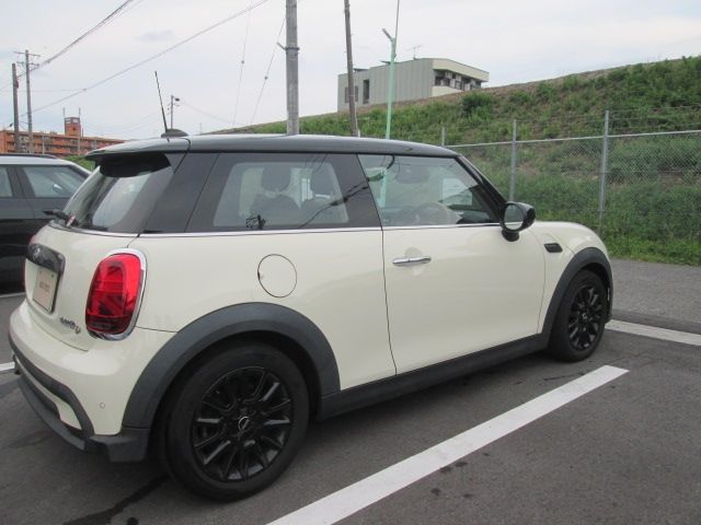 BMW MINI COOPER D 2021