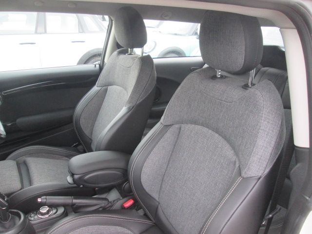 BMW MINI COOPER D 2021