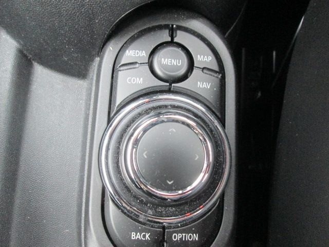 BMW MINI COOPER D 2021