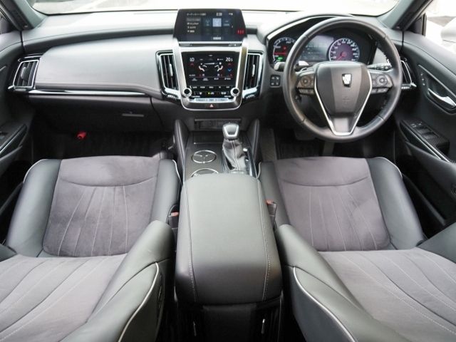 TOYOTA CROWN sedan hybrid 2020