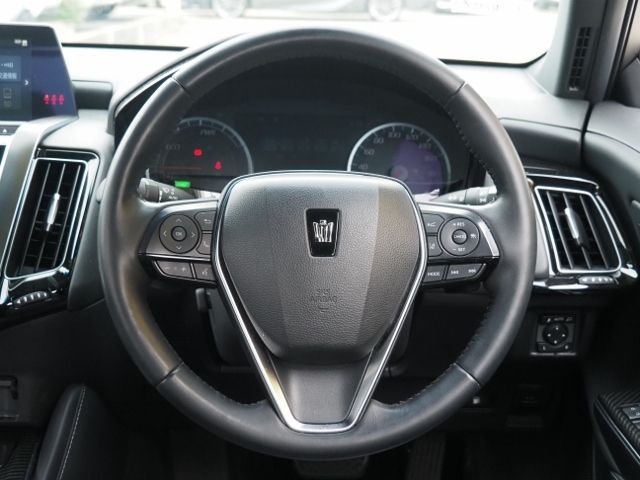 TOYOTA CROWN sedan hybrid 2020