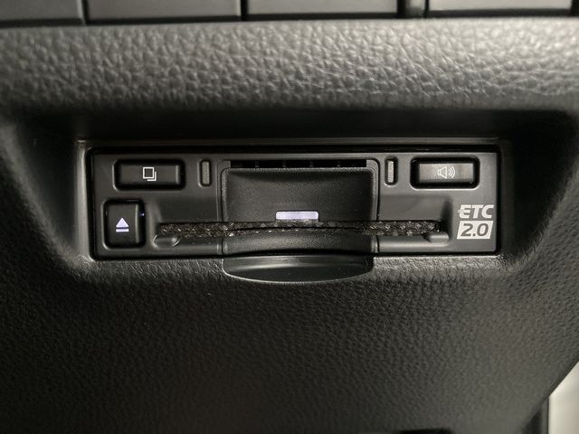 TOYOTA HARRIER HYBRID 2024