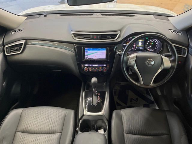 NISSAN X-TRAIL HYBRID 2WD 2015