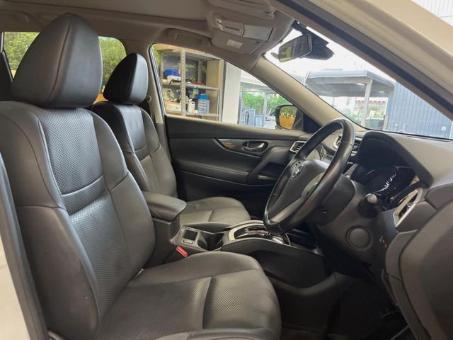 NISSAN X-TRAIL HYBRID 2WD 2015