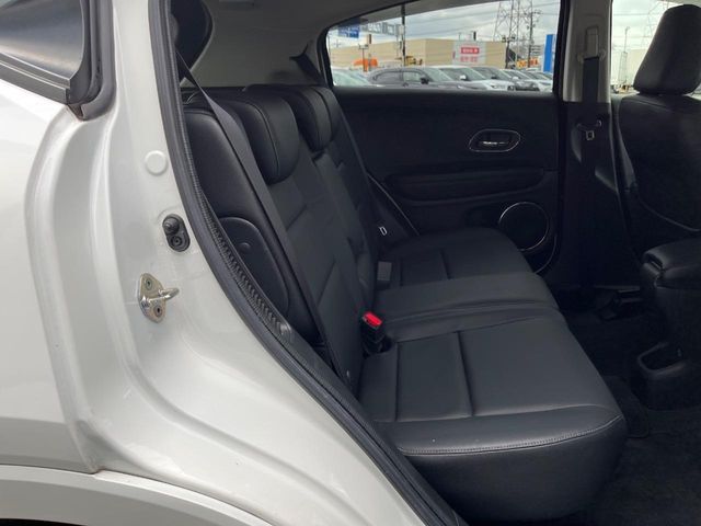 HONDA VEZEL HYBRID 2015