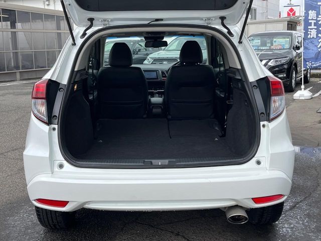 HONDA VEZEL HYBRID 2015