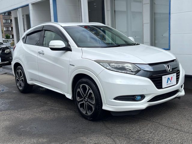HONDA VEZEL HYBRID 2015