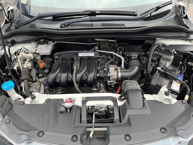 HONDA VEZEL HYBRID 2015