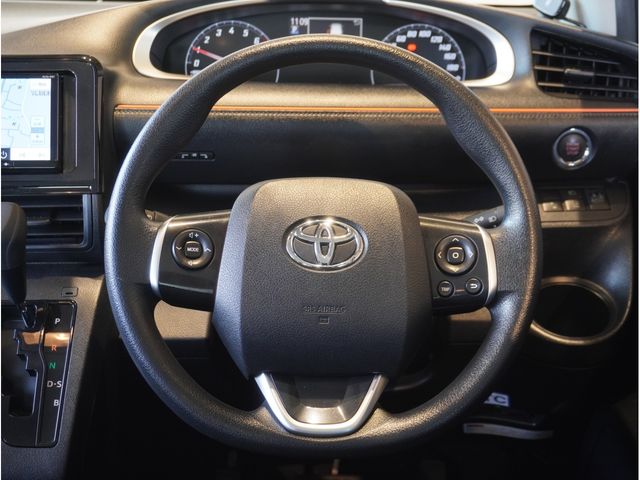 TOYOTA SIENTA 2019