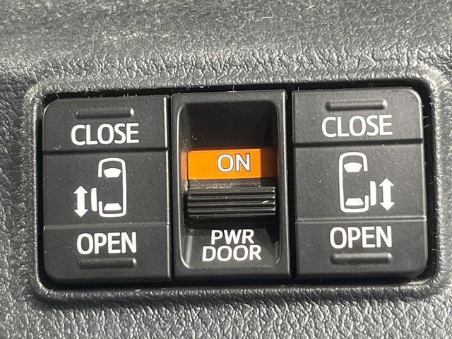 TOYOTA SIENTA HYBRID 2016