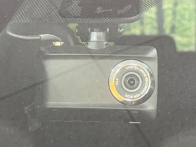 TOYOTA SIENTA HYBRID 2016