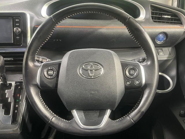 TOYOTA SIENTA HYBRID 2016