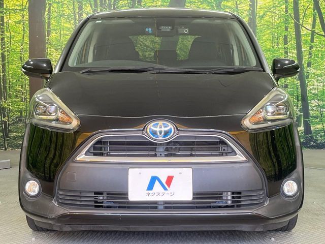 TOYOTA SIENTA HYBRID 2016