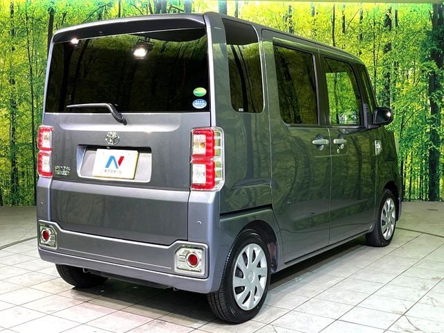 TOYOTA PIXIS MEGA 2018