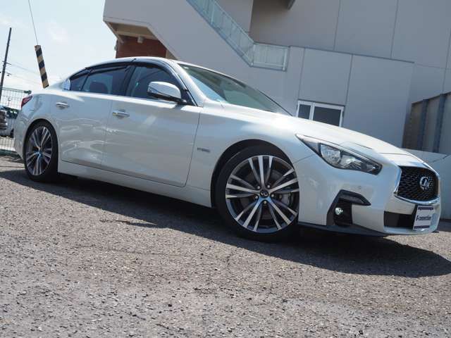 NISSAN SKYLINE HYBRID 2018