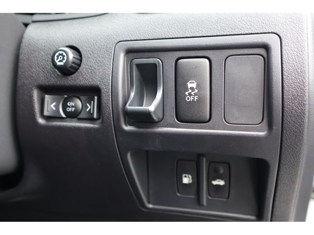 TOYOTA LEXUS IS F 2011