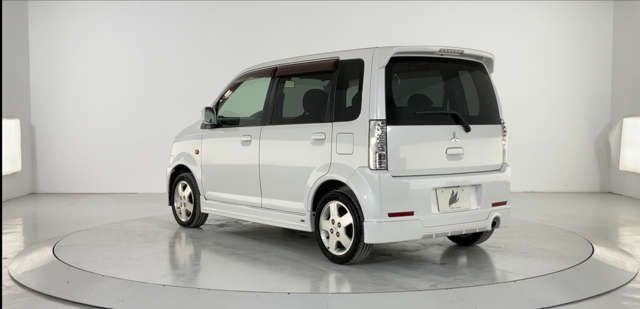 MITSUBISHI eK SPORT 2011