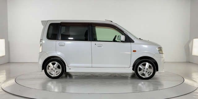 MITSUBISHI eK SPORT 2011