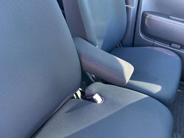 MITSUBISHI eK SPORT 2011